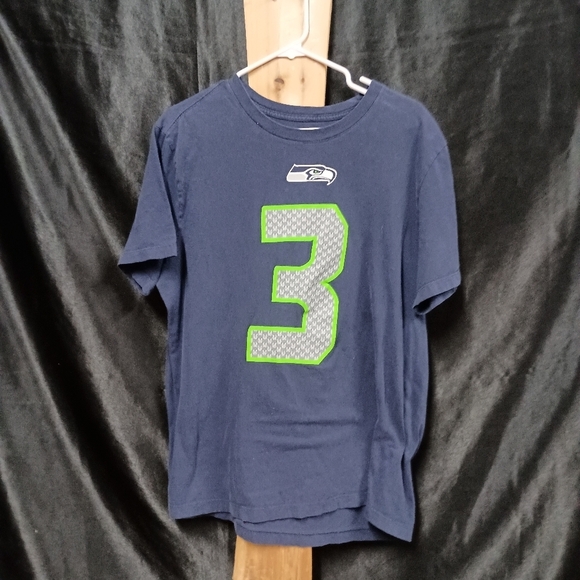 Nike Blue Short Sleeve Tee with Green Number - Picture 4 of 10